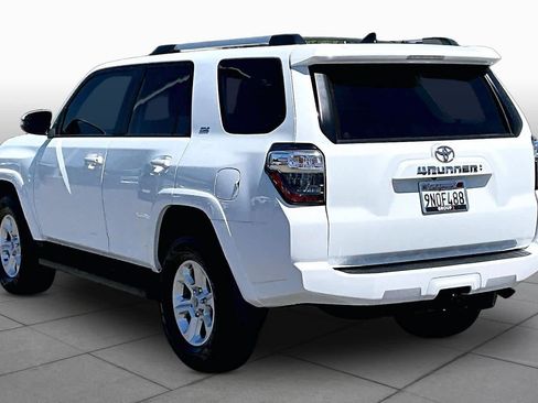 Used 2024 Toyota 4Runner SR5 Premium w/ Moonroof Package AWD/4WD image 11