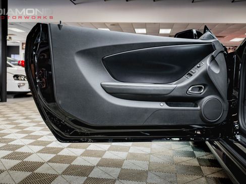 Used 2015 Chevrolet Camaro Z/28 RWD image 17