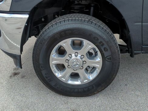 New 2026 RAM 2500 Big Horn AWD/4WD image 12