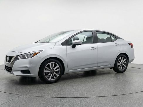 Used 2025 Nissan Versa SV FWD image 3