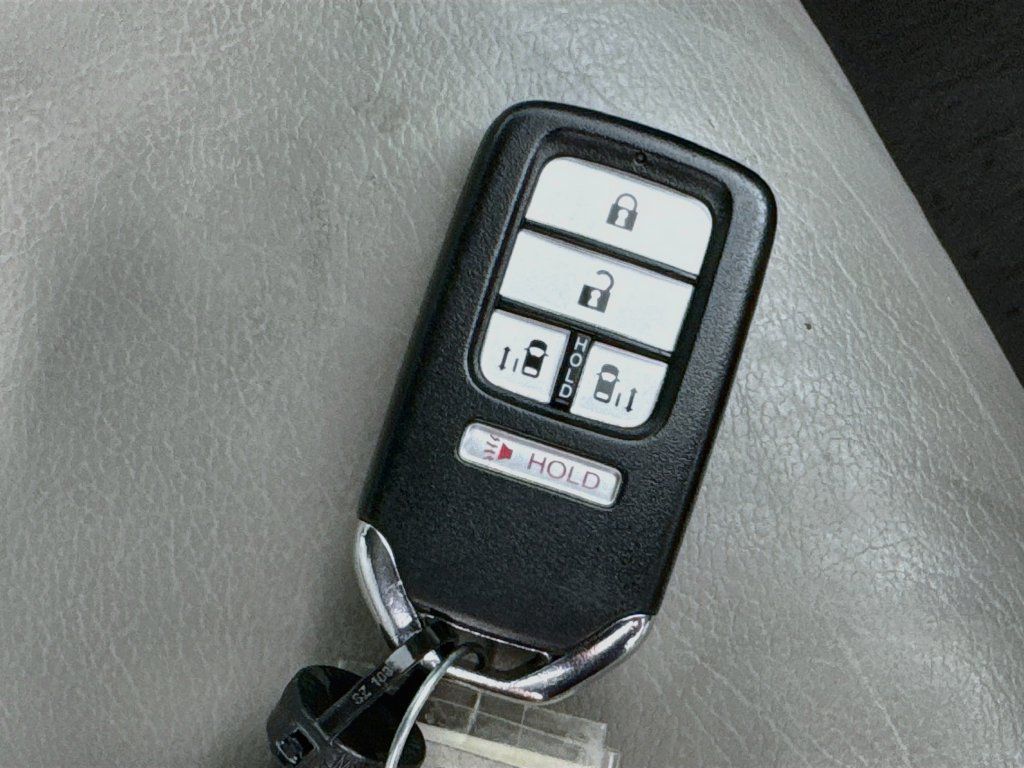 Used 2016 Honda Odyssey EX image 38