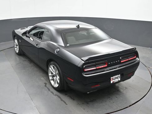 Used 2022 Dodge Challenger R/T Scat Pack RWD image 41