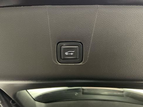 Used 2023 Chevrolet Traverse High Country w/ LPO, Floor Liner Package AWD/4WD image 35