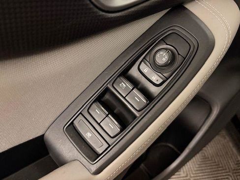 Used 2021 Subaru Forester AWD/4WD image 7