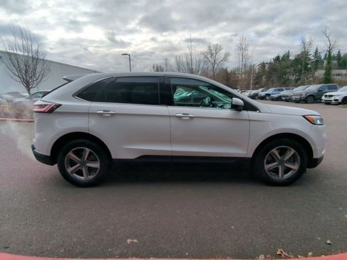 Used 2020 Ford Edge SEL w/ Convenience Package image 4