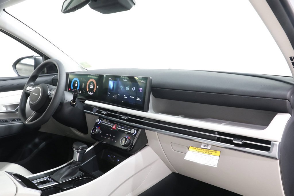 New 2026 Hyundai Tucson SEL Plus w/ Tow & Go Package AWD/4WD image 15