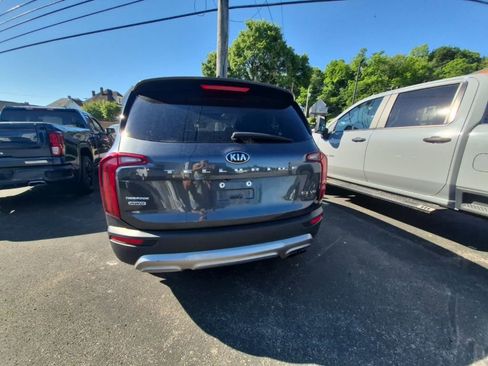 Used 2020 Kia Telluride EX w/ EX Premium Package AWD/4WD image 6