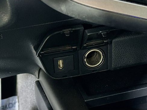 Used 2024 Toyota Camry SE image 29