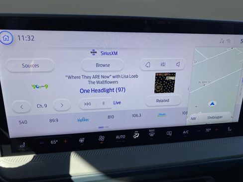 New 2025 Ford Maverick Lariat w/ Black Appearance Package image 23