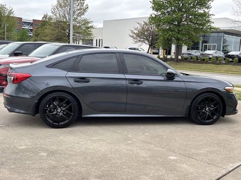 Used 2024 Honda Civic Sport image 2
