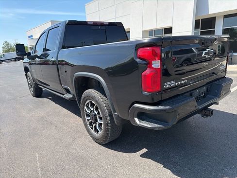 Used 2022 Chevrolet Silverado 2500 High Country w/ Z71 Off-Road Package AWD/4WD image 2