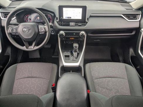 Used 2024 Toyota RAV4 XLE image 17