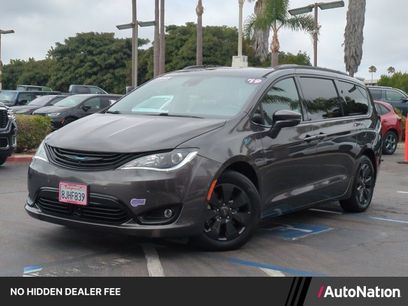 Used 2019 Chrysler Pacifica Limited w/ Advanced Safetytec Group