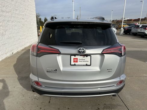 Used 2018 Toyota RAV4 XLE image 5