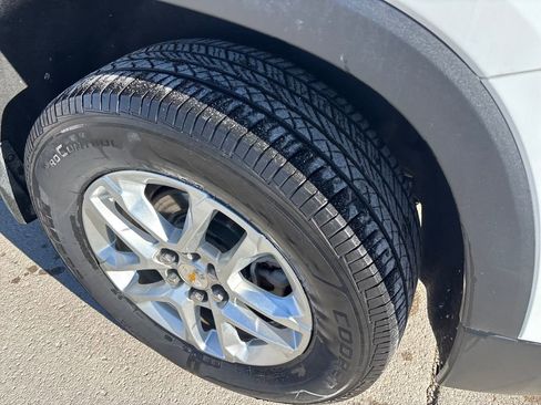 Used 2019 Chevrolet Traverse LT image 8