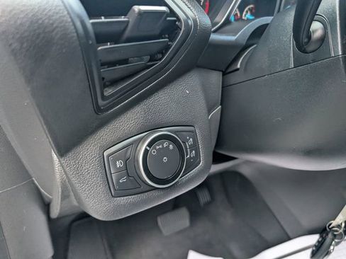 Used 2017 Ford Escape SE AWD/4WD image 16