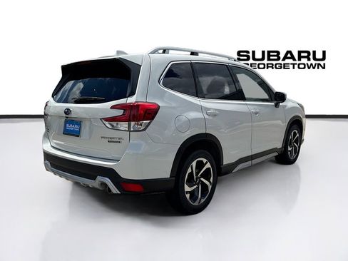Used 2023 Subaru Forester Touring AWD/4WD image 7