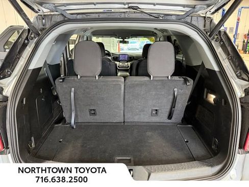 Used 2020 Ford Explorer XLT w/ Comfort Package image 28