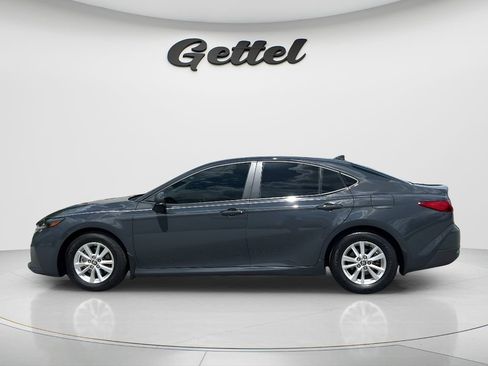 Used 2025 Toyota Camry LE FWD image 8
