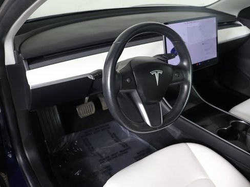 Used 2018 Tesla Model 3 Long Range image 23