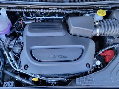 New 2026 Chrysler Pacifica Select w/ S Appearance Package image 37