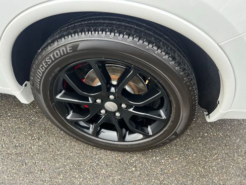 Used 2017 Dodge Durango R/T w/ Technology Group image 12