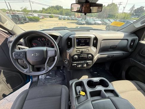 Used 2023 Chevrolet Silverado 1500 Custom Trail Boss AWD/4WD image 13