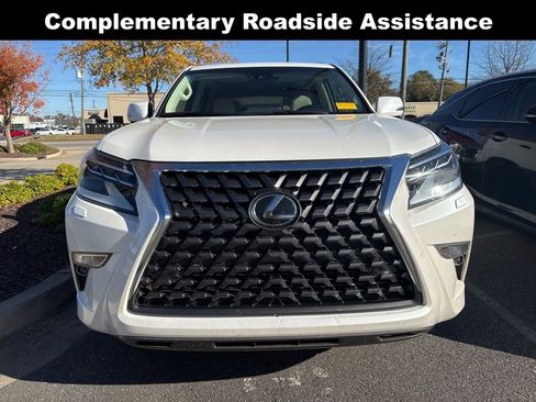 Used 2023 Lexus GX 460 Premium image 3