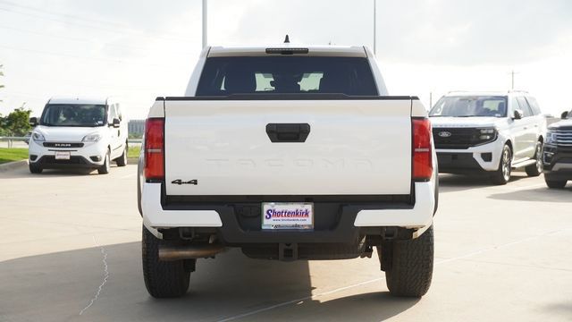 Used 2024 Toyota Tacoma TRD Off-Road AWD/4WD image 8
