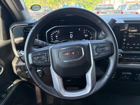 Used 2023 GMC Sierra 1500 Elevation AWD/4WD image 15