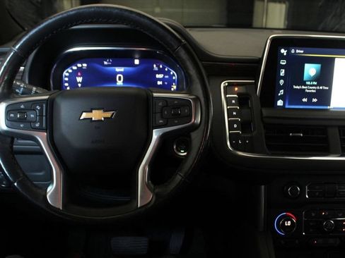 Used 2022 Chevrolet Tahoe LT w/ Luxury Package AWD/4WD image 35