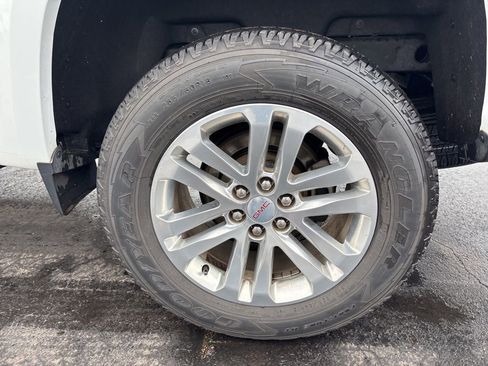 Used 2018 GMC Canyon SLT image 10