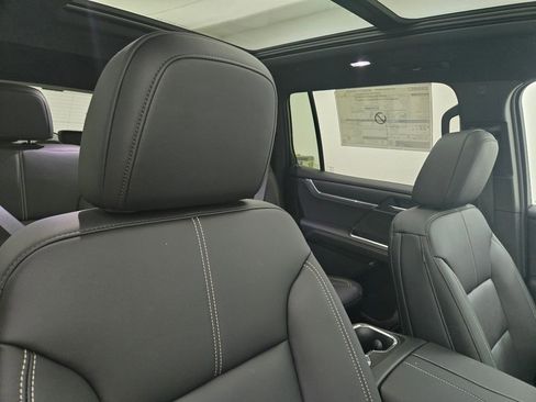 New 2026 GMC Acadia Elevation w/ Elevation Premium Package image 33