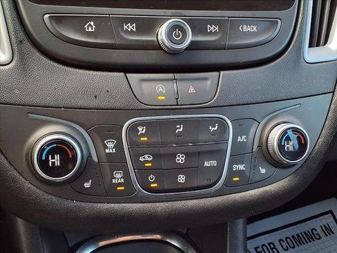 Used 2024 Chevrolet Malibu LT image 19