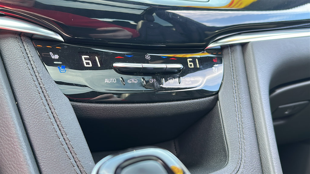 Used 2024 Cadillac XT6 Sport w/ Technology Package AWD/4WD image 23
