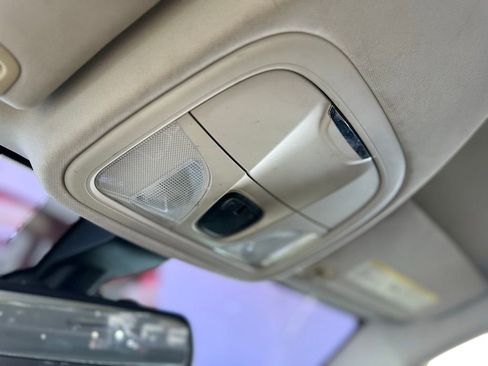 Used 2015 Chrysler 200 Limited image 34