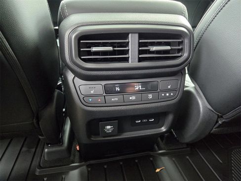 New 2025 Honda Pilot Elite image 11