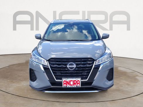 Certified 2023 Nissan Kicks SV FWD image 6