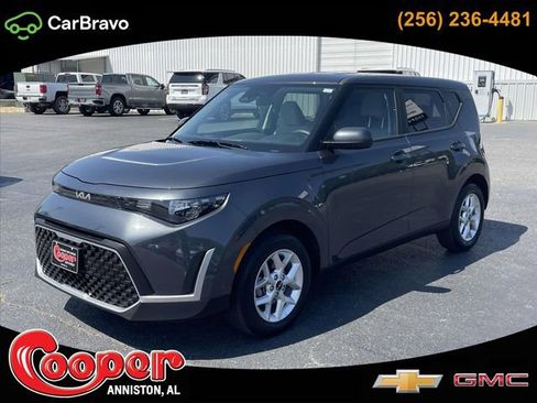 Used 2025 Kia Soul LX w/ LX Technology Package FWD image 1