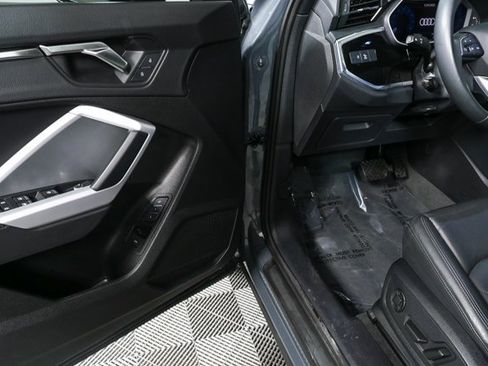 Used 2023 Audi Q3 2.0T Premium w/ Convenience Package image 7