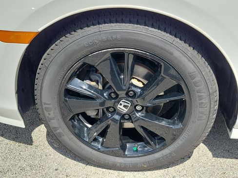 Certified 2023 Honda Odyssey Sport image 10