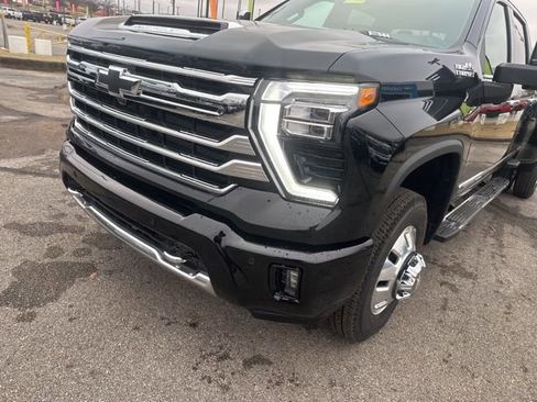 New 2026 Chevrolet Silverado 3500 High Country w/ Technology Package image 9
