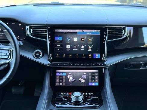 Used 2024 Jeep Grand Wagoneer L Series II w/ Quick Order Packagew 28T image 17