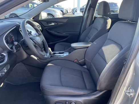 Used 2024 Chevrolet Malibu LT image 16
