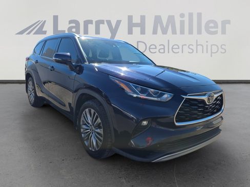 Used 2020 Toyota Highlander Platinum image 7