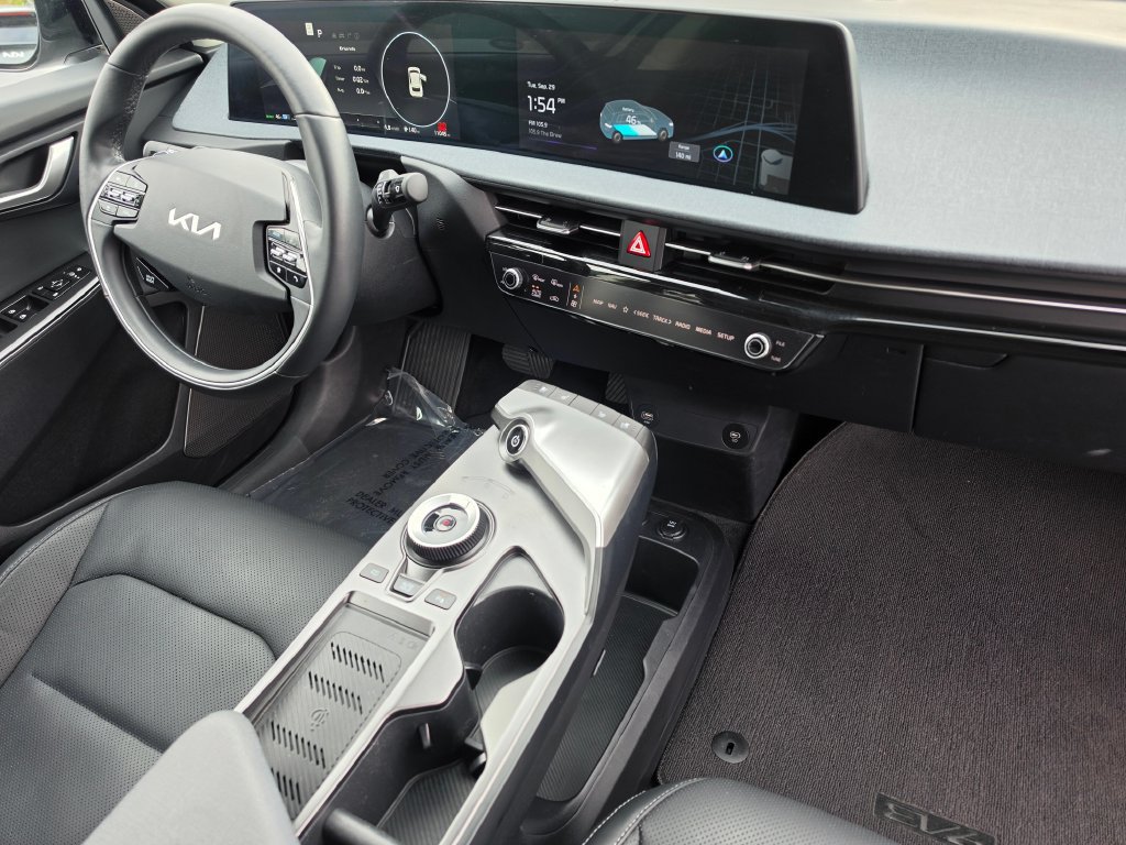 Certified 2024 Kia EV6 Wind RWD image 11