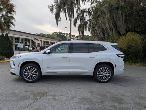 New 2026 Buick Enclave Avenir w/ Super Cruise Package image 8