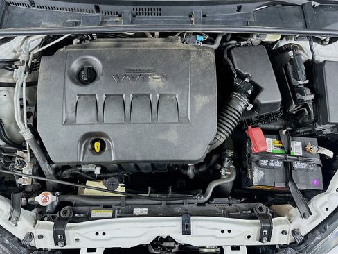 Used 2019 Toyota Corolla SE FWD image 31