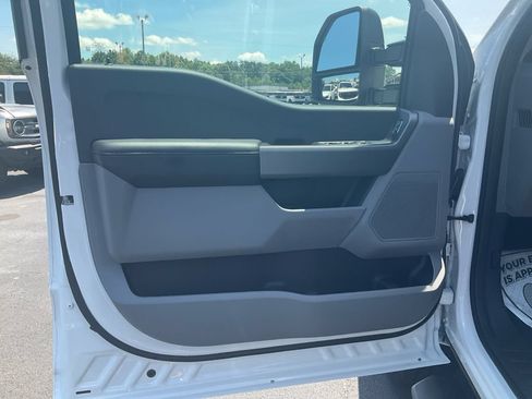 New 2026 Ford F250 XL AWD/4WD image 17
