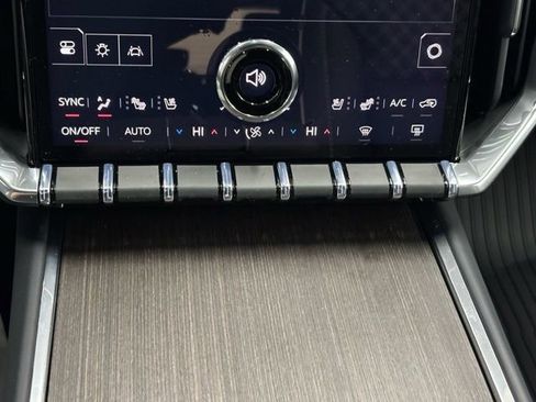 New 2026 GMC Acadia Denali w/ Super Cruise Package image 36